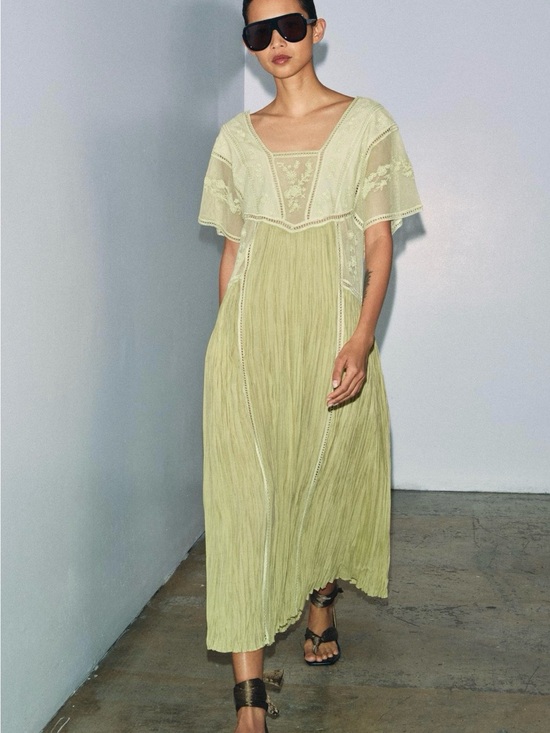 Zara Dresses & Skirts - Zara embroidered pleated dress